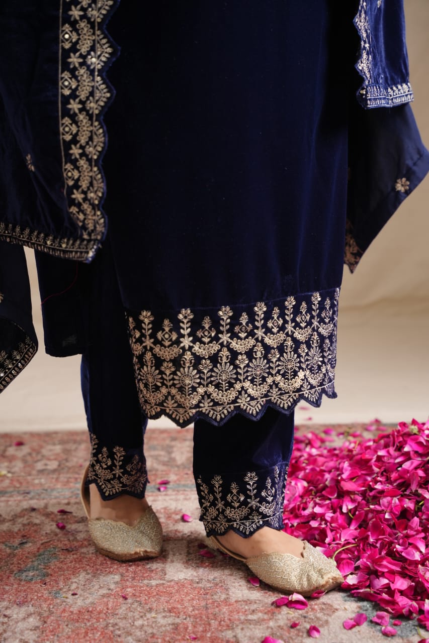 Celestial Velvet Kurta Set(MK179-180)