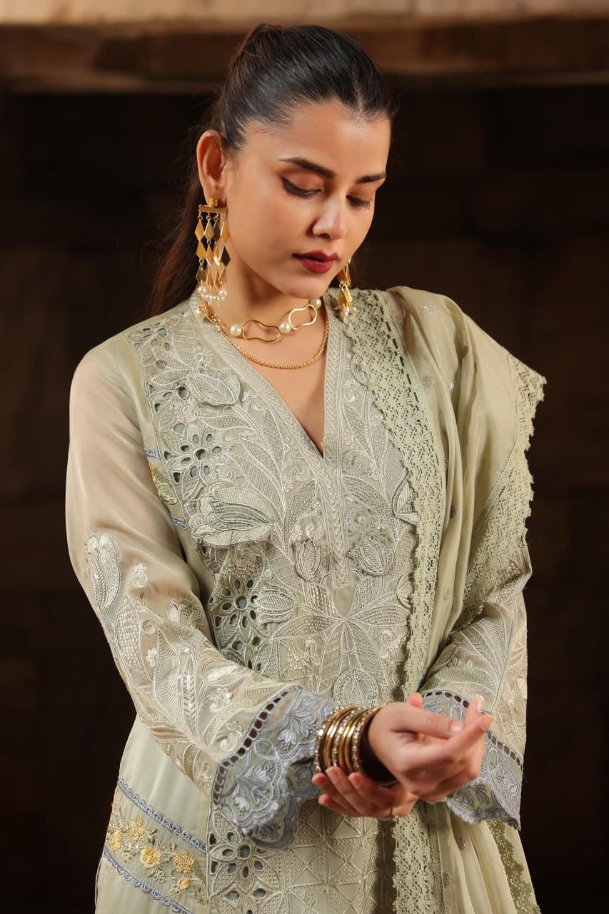 Sajal Mist Kurta Set (GB360).