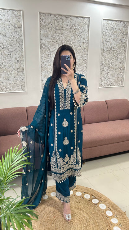 Noor Mahal Chinnon Kurta Set (GB401).
