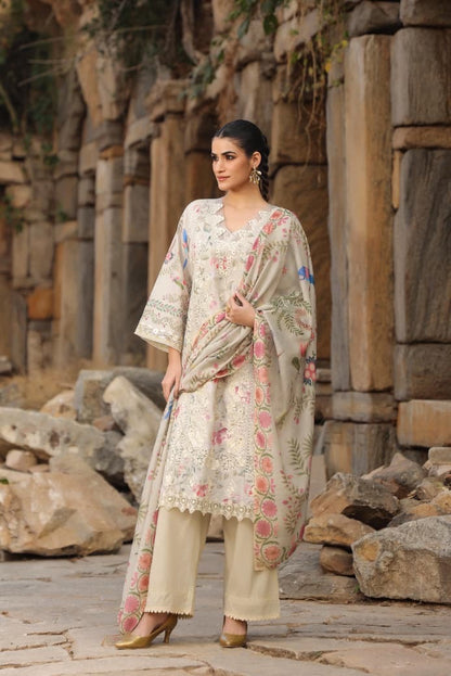 Floral Grace Kurta Set (GB346).