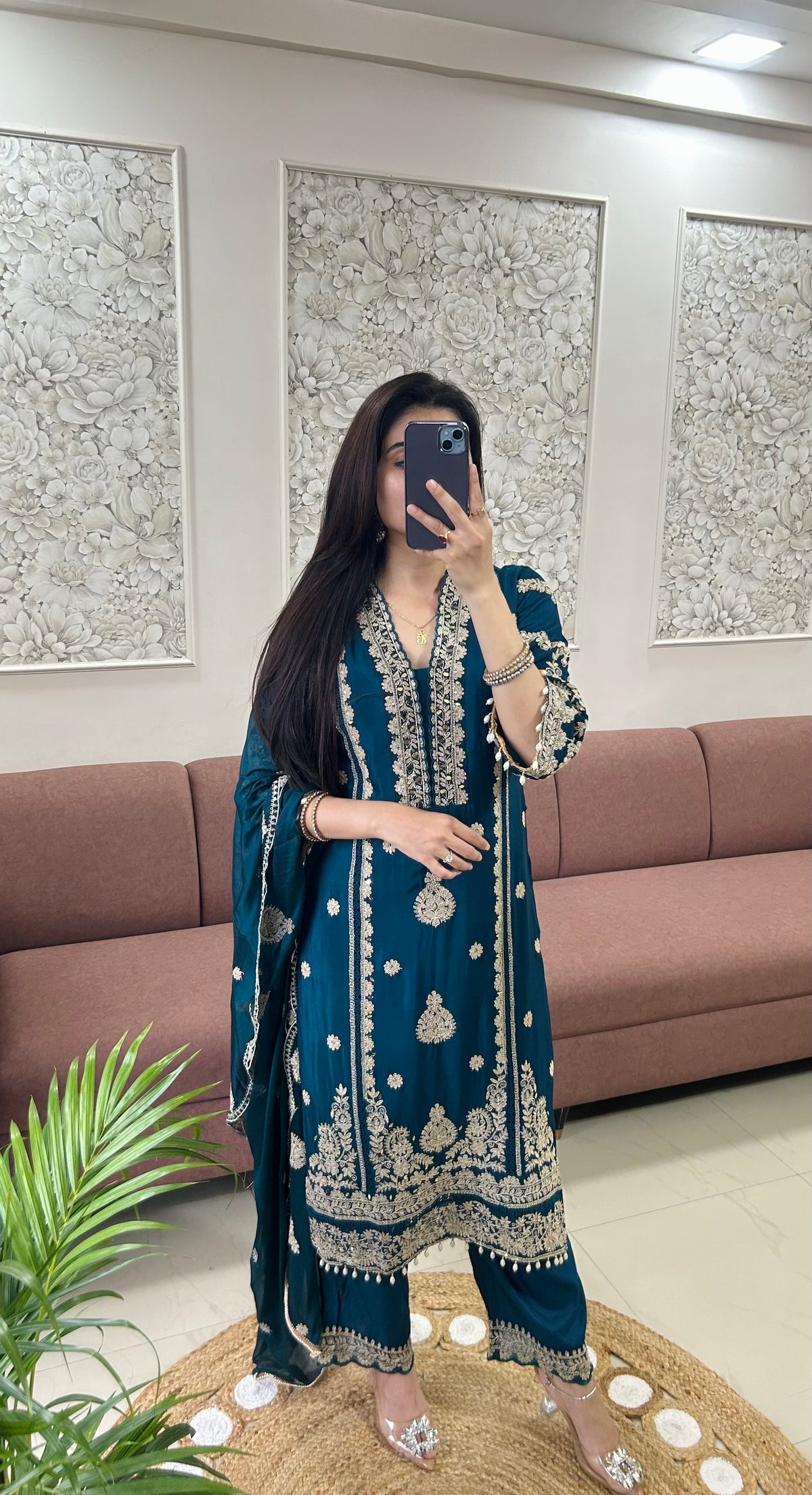 Noor Mahal Chinnon Kurta Set (GB401).