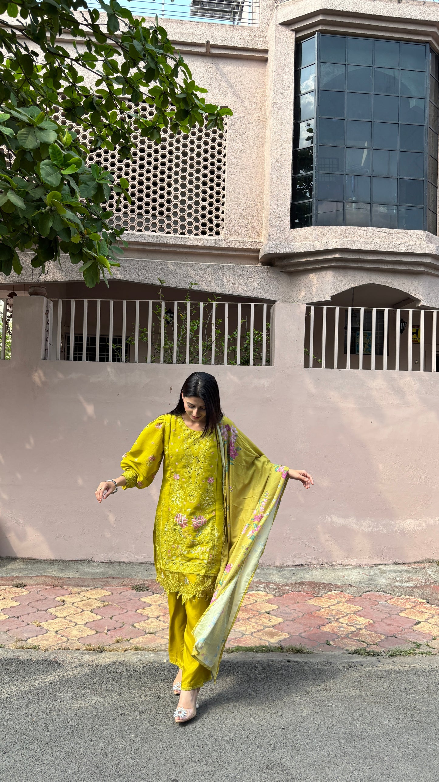 Meher Noor Kurta Set(MK329)