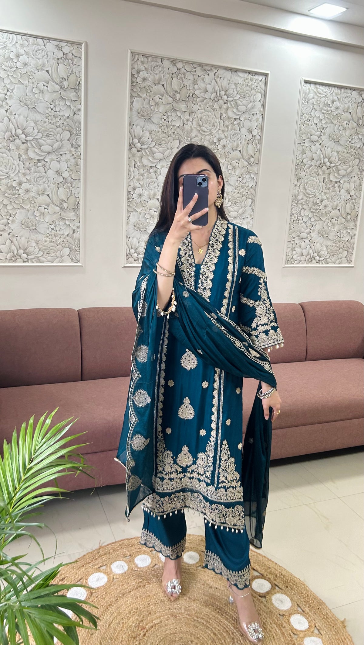 Noor Mahal Chinnon Kurta Set (GB401).