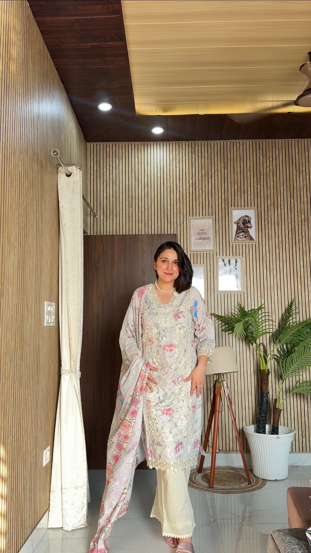 Floral Grace Kurta Set (GB346).