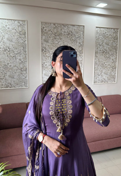 Simer Chinnon Kurta Set (Lavender Color) (MK408).