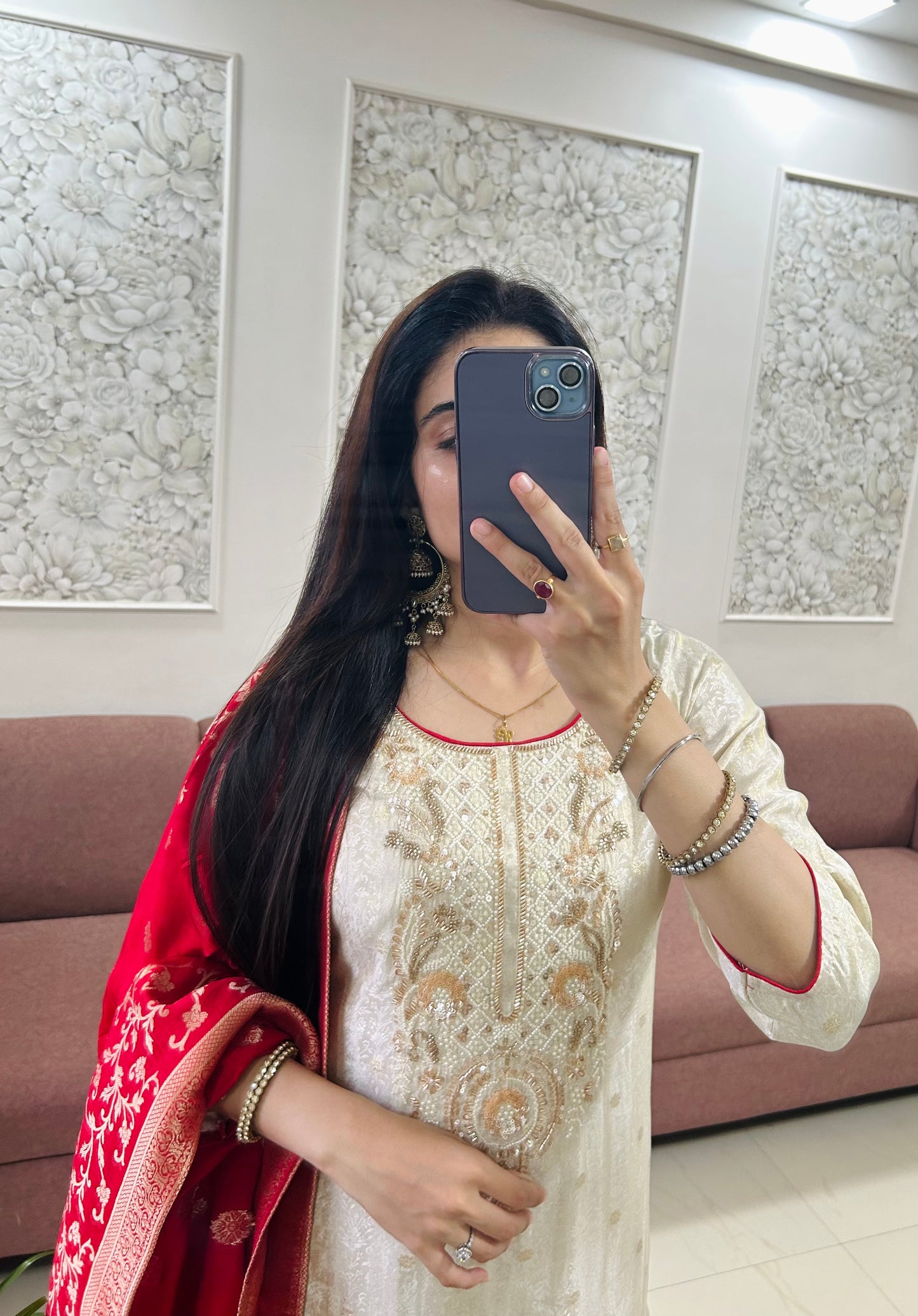 Surkh Farshi Salwar Suit (MK399).