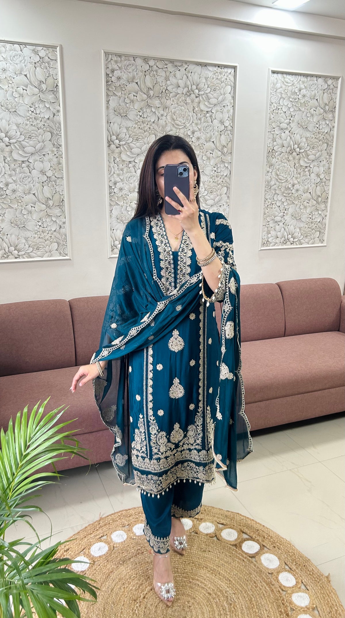 Noor Mahal Chinnon Kurta Set (GB401).