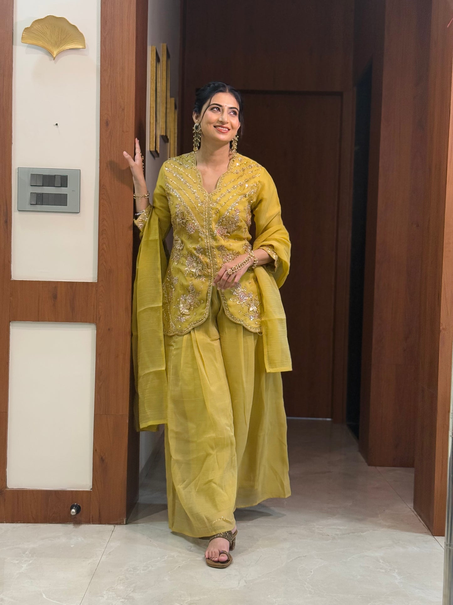 Sunehri Silk Set (MK401).