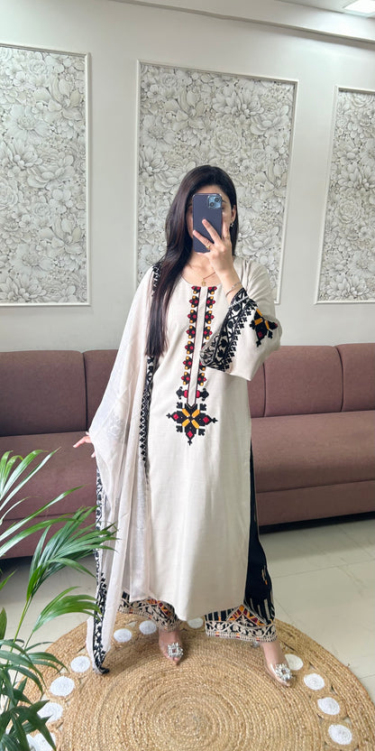 Mirza Kurta Set (SR393).