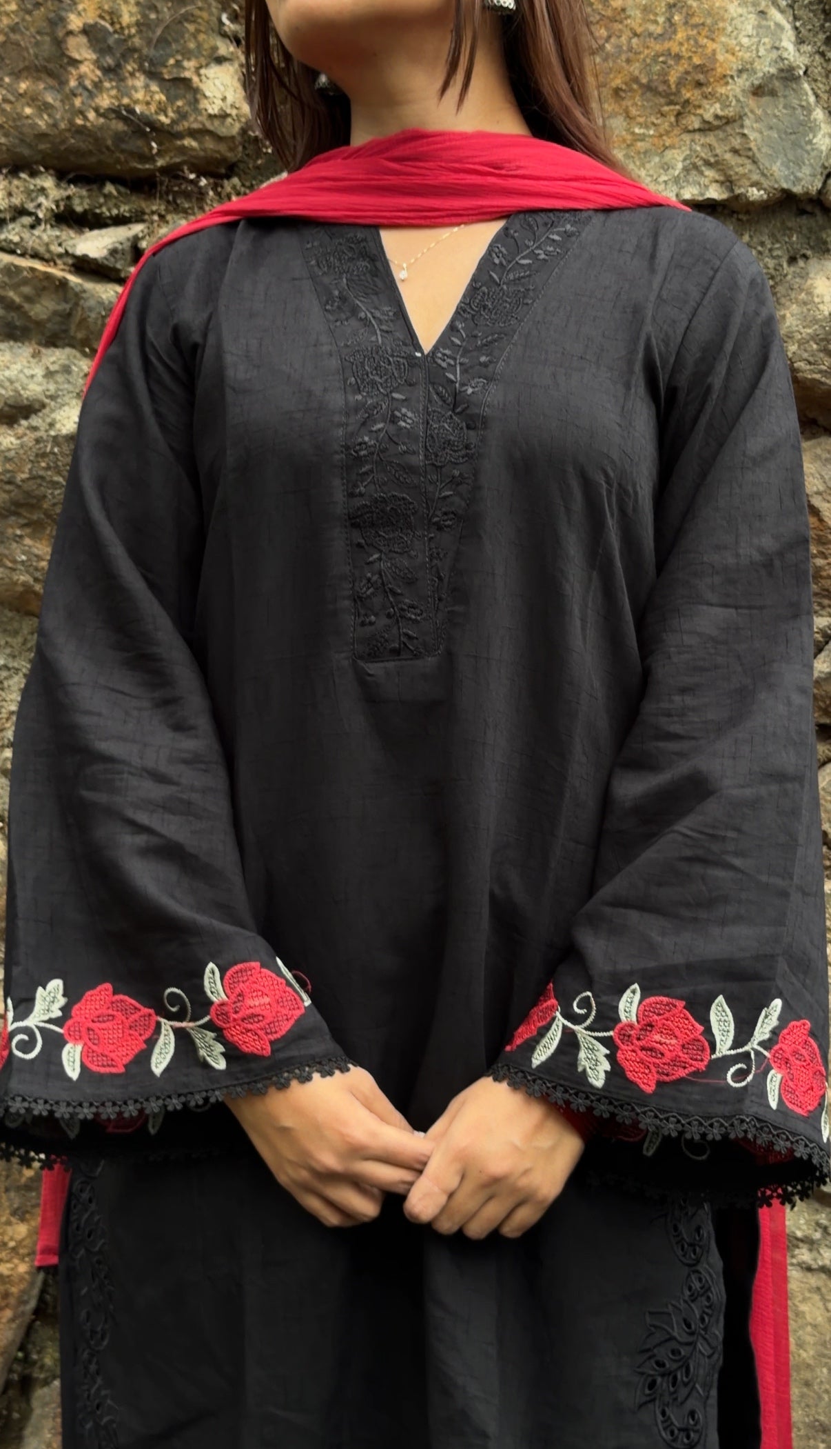 Saiyaara Farshi Suit (Black Color) (IC376).