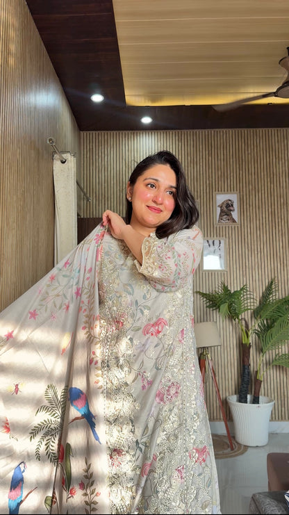 Floral Grace Kurta Set (GB346).