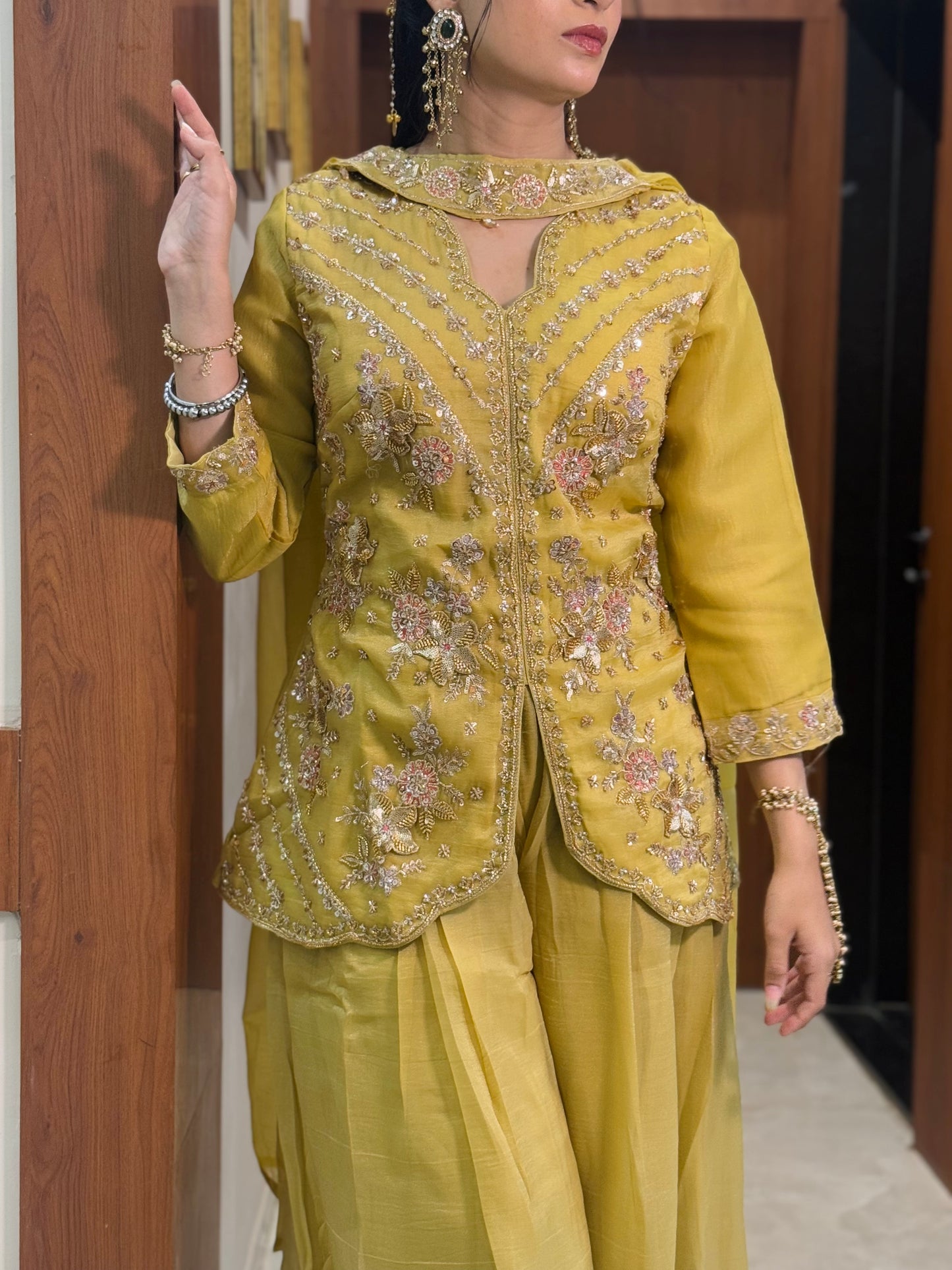Sunehri Silk Set (MK401).