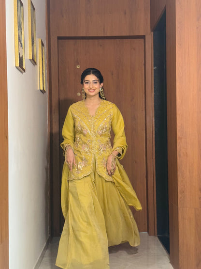 Sunehri Silk Set (MK401).