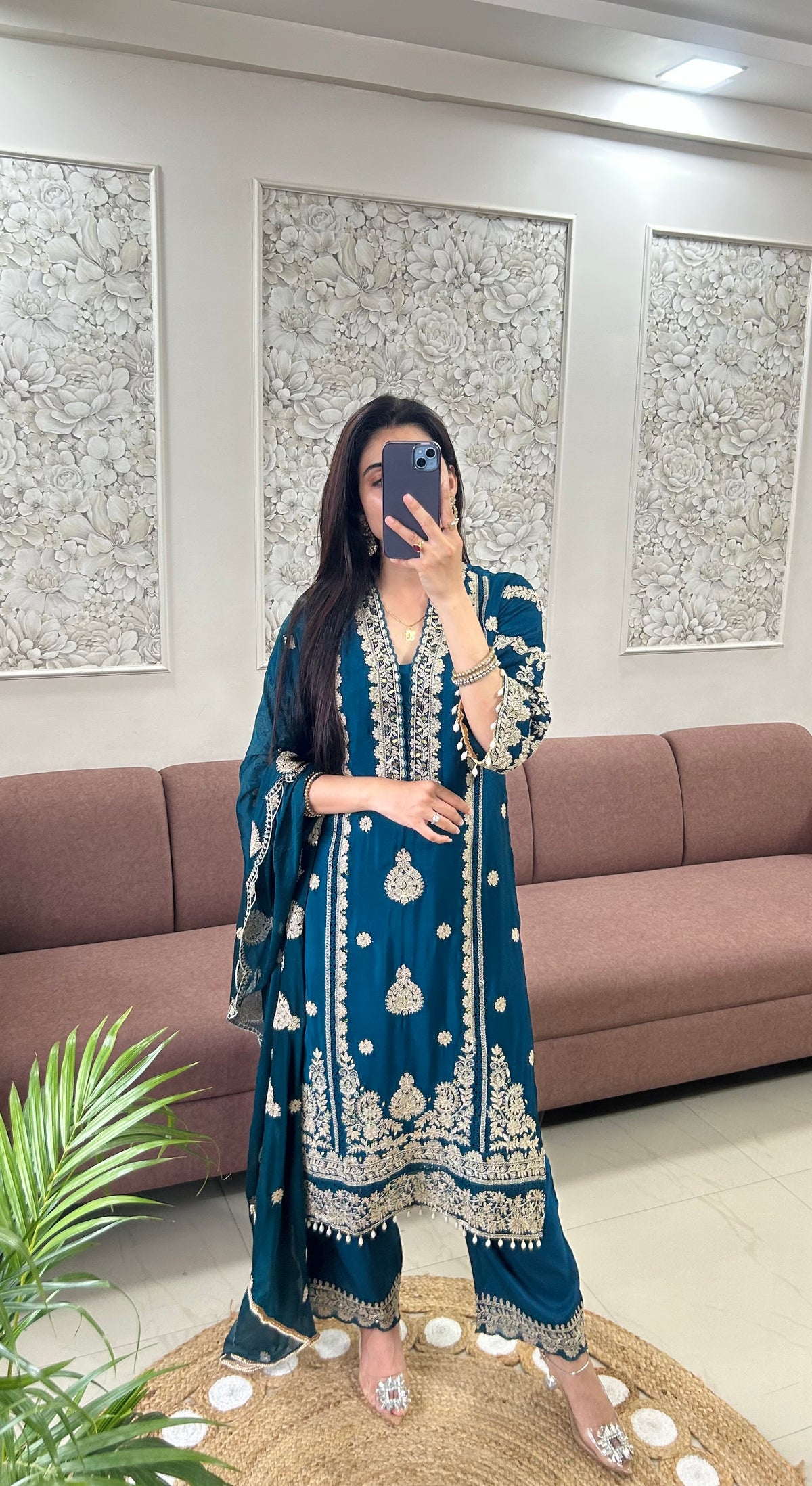 Noor Mahal Chinnon Kurta Set (GB401).