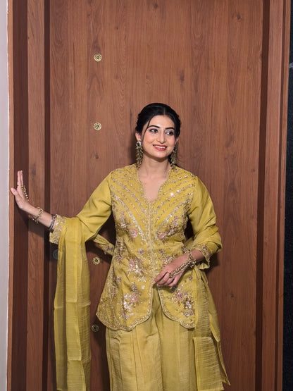 Sunehri Silk Set (MK401).