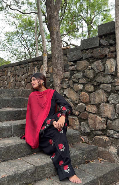 Saiyaara Farshi Suit (Black Color) (IC376).