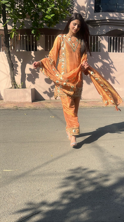 Amrit Mirror Queen Kurta Set(MK324)