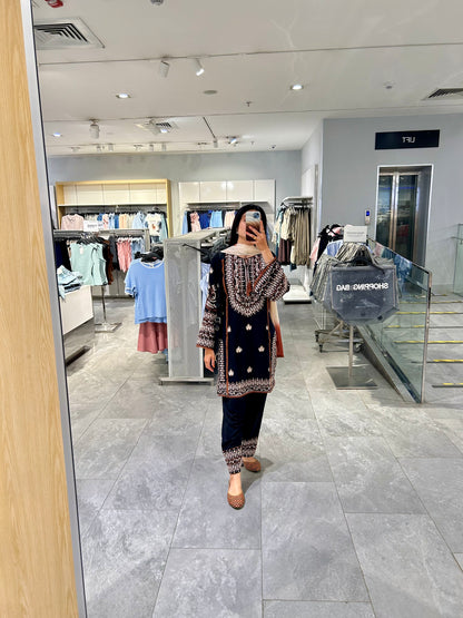 Afsana Farshi Kurta Set. (IC318)