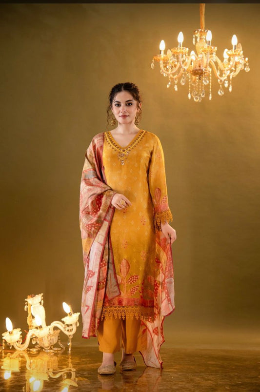 Sunehra Jashn Kurta Set - AB167